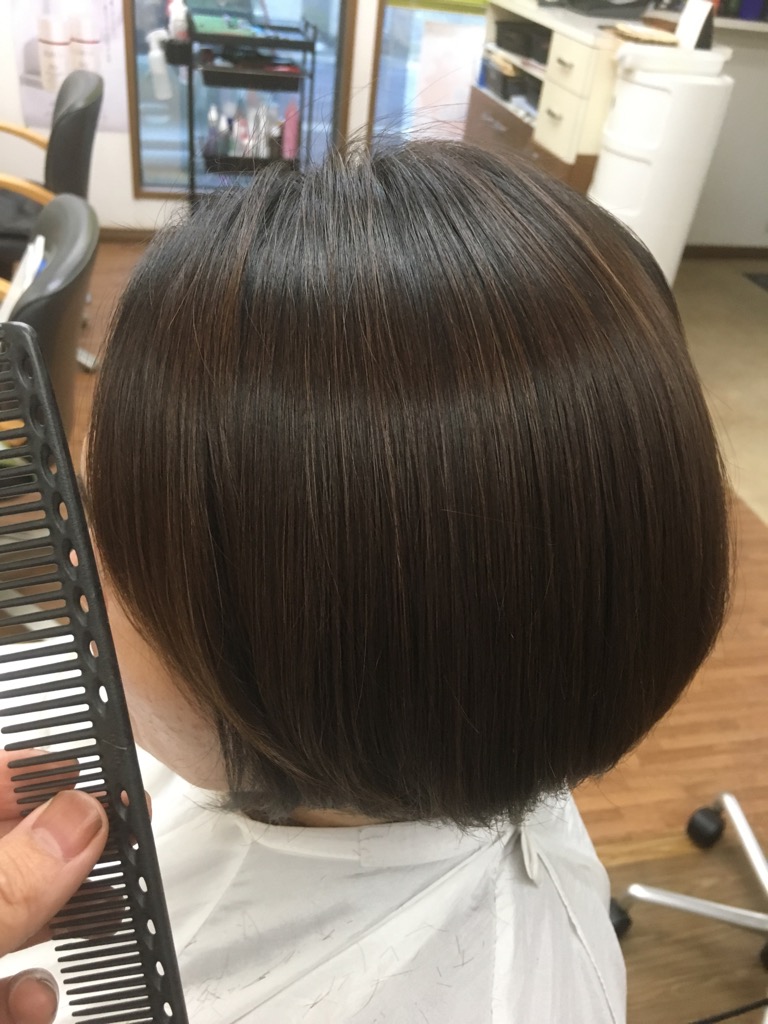 部分的にクセが気になる時は そこだけ縮毛矯正する事もできるの Hair Salon Icoia